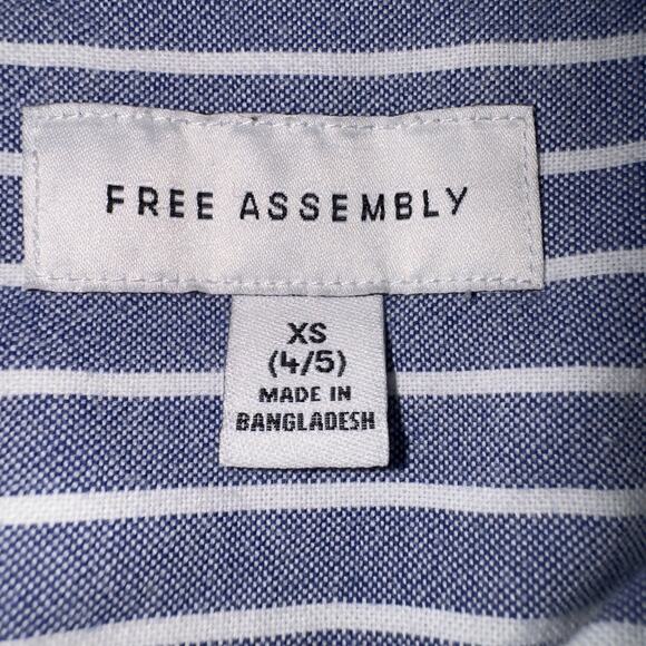 Free Assembly Striped white and blue Button Down Shirt XS - Picture 7 of 7
